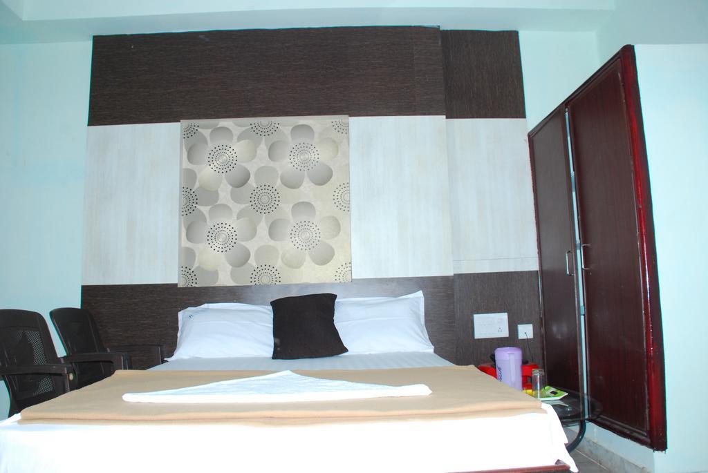 Jayalakshmi Residency Tirupati Quarto foto